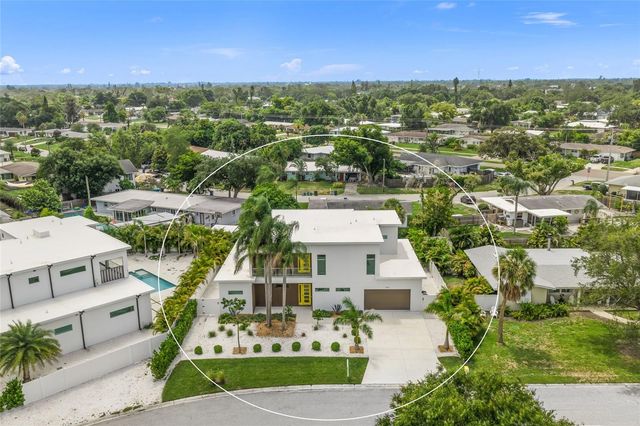 2532 FRUIT TREE DRIVE, Sarasota, FL 34239