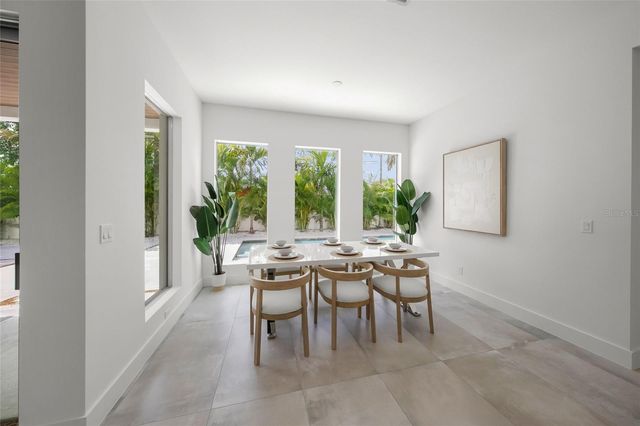 2532 FRUIT TREE DRIVE, Sarasota, FL 34239
