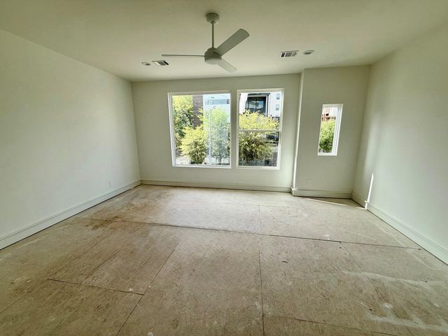 1312 Castle Court A, Houston, TX 77006