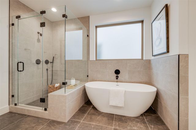 1312 Castle Court A, Houston, TX 77006