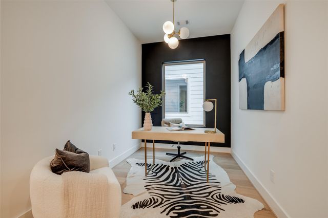 1312 Castle Court A, Houston, TX 77006