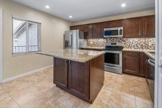 16 ESCONDIDO CIRCLE 223, Altamonte Springs, FL 32701