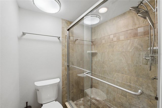 16 ESCONDIDO CIRCLE 223, Altamonte Springs, FL 32701