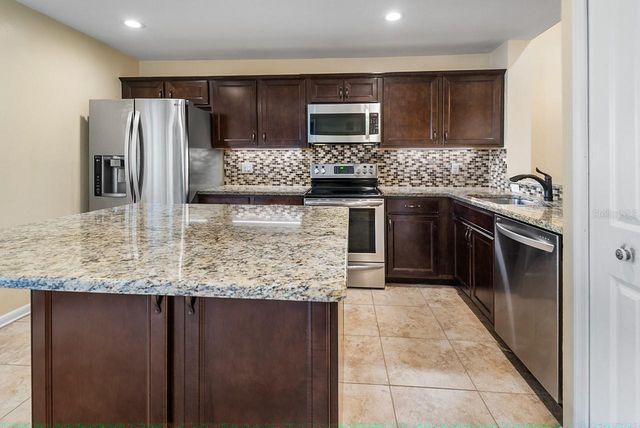 16 ESCONDIDO CIRCLE 223, Altamonte Springs, FL 32701