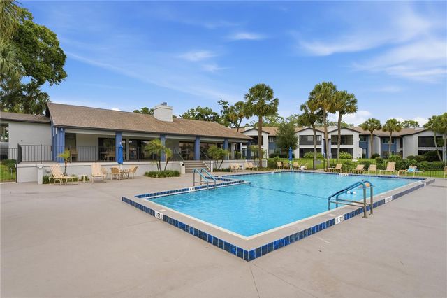 16 ESCONDIDO CIRCLE 223, Altamonte Springs, FL 32701