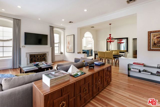 1014 N Doheny Drive, West Hollywood, CA 90069