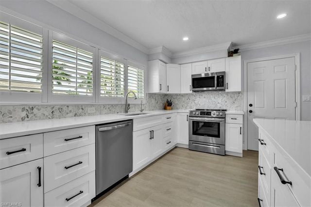 5318 Congo CT, Cape Coral, FL 33904