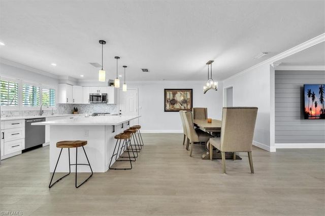 5318 Congo CT, Cape Coral, FL 33904