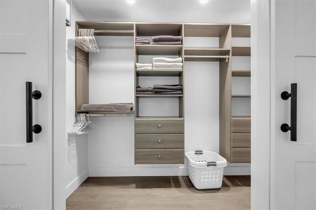 5318 Congo CT, Cape Coral, FL 33904