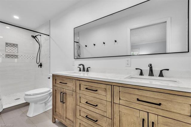 5318 Congo CT, Cape Coral, FL 33904