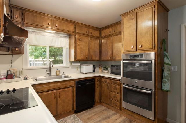 5492 N Ferger, Fresno, CA 93704