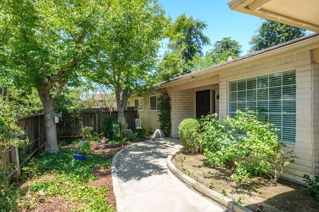 5492 N Ferger, Fresno, CA 93704
