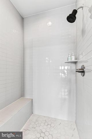 1910 CHAPMAN AVE, Rockville, MD 20852