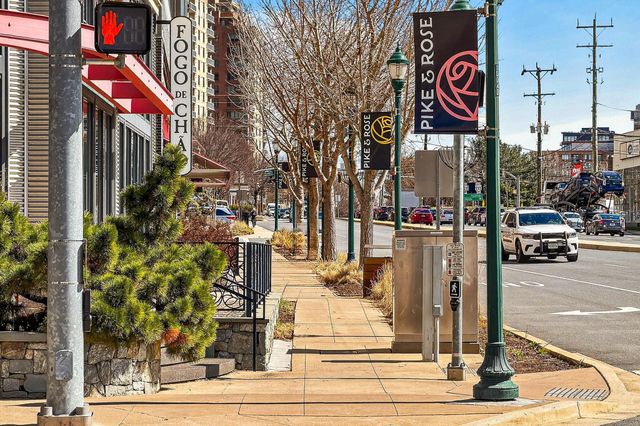 1910 CHAPMAN AVE, Rockville, MD 20852
