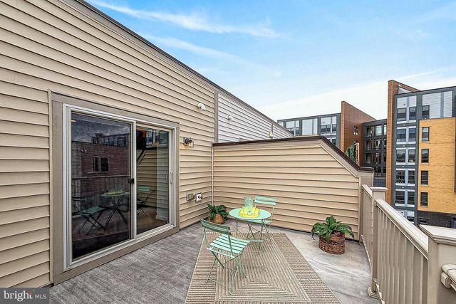 1910 CHAPMAN AVE, Rockville, MD 20852