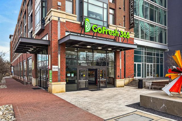 1910 CHAPMAN AVE, Rockville, MD 20852