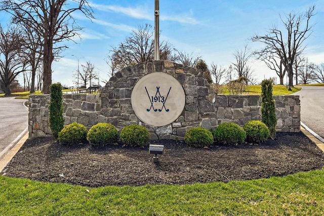 1910 CHAPMAN AVE, Rockville, MD 20852