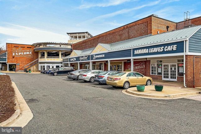 1910 CHAPMAN AVE, Rockville, MD 20852