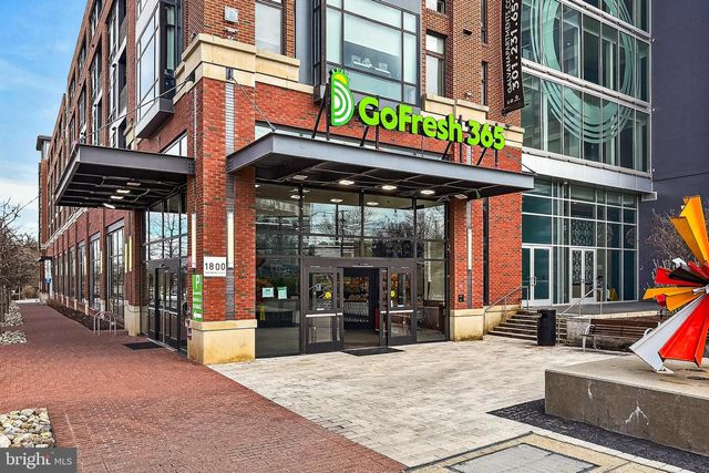 1910 CHAPMAN AVE, Rockville, MD 20852