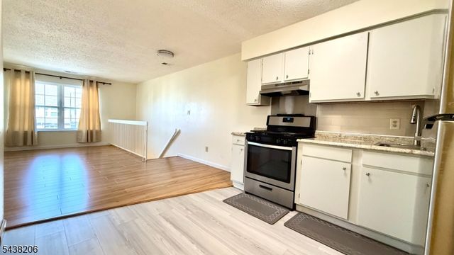 421 Draco Rd, Piscataway Twp., NJ 08854