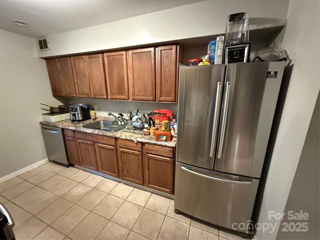9101 Troon Lane, Charlotte, NC 28214