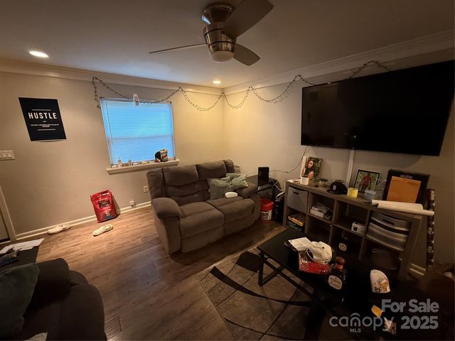 9101 Troon Lane, Charlotte, NC 28214