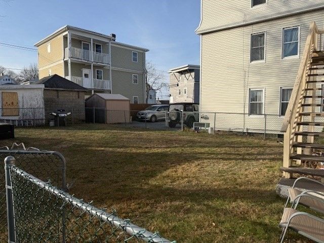 5 Dustin St 1, Peabody, MA 01960