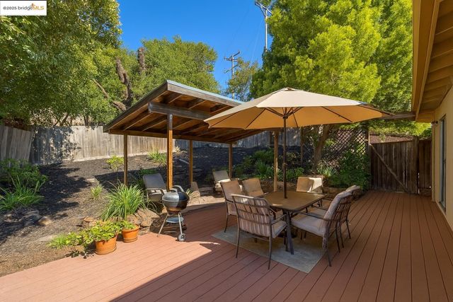 4162 Santa Rita Rd, El Sobrante, CA 94803