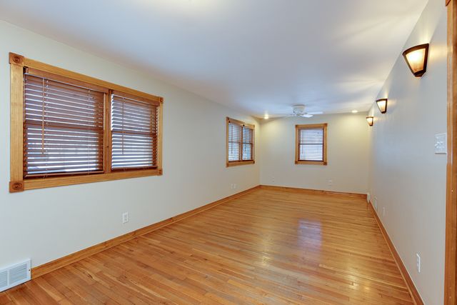 453 Ingalton Avenue, West Chicago, IL 60185