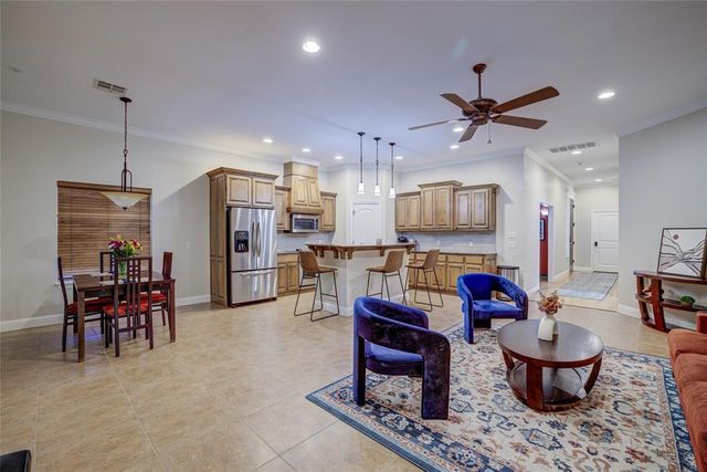 2116 Turtle Creek Drive, Norman, OK 73071