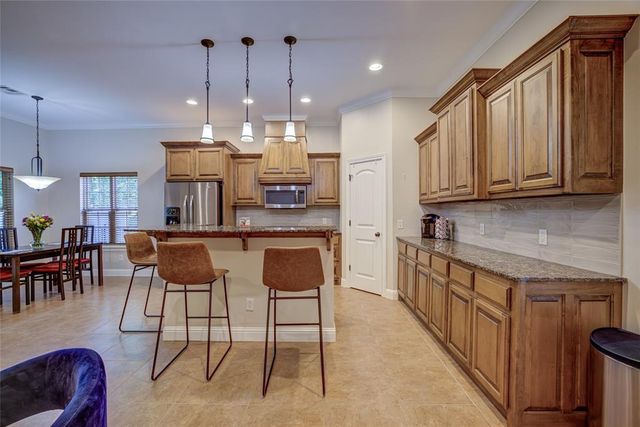 2116 Turtle Creek Drive, Norman, OK 73071