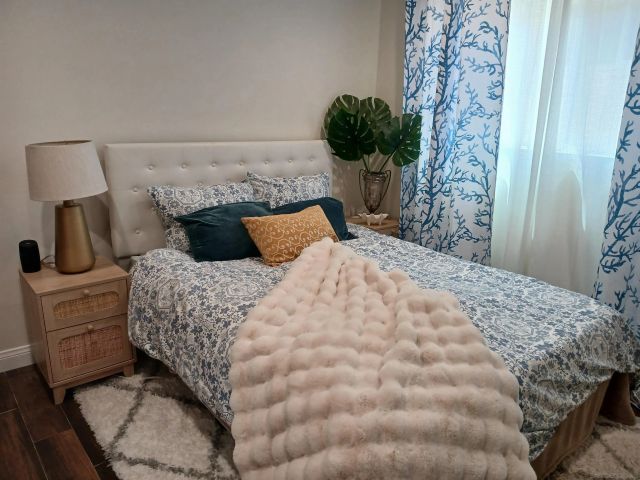 4671 Point Loma Ave, San Diego, CA 92107