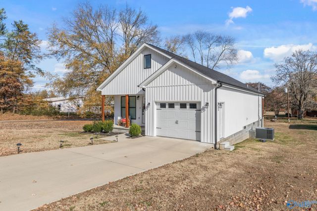422 N Fulton Street, Florence, AL 35630