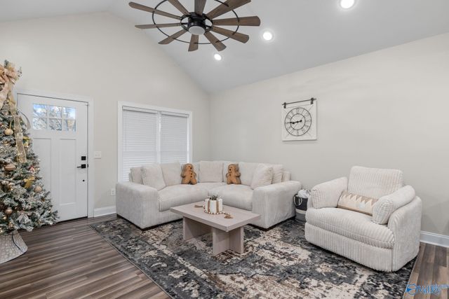 422 N Fulton Street, Florence, AL 35630