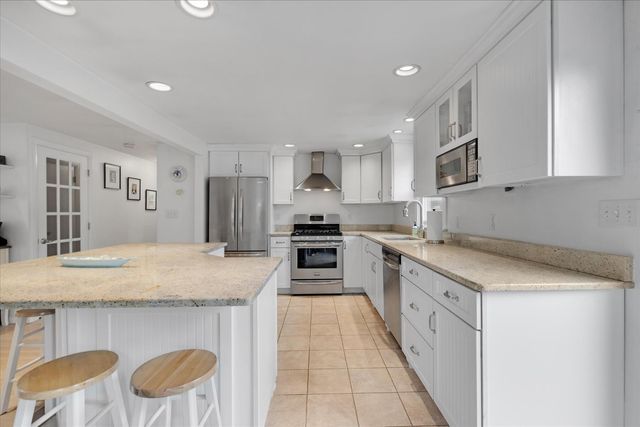 209 Greenwood Avenue, Hyannis Port, MA 02647