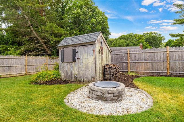 209 Greenwood Avenue, Hyannis Port, MA 02647