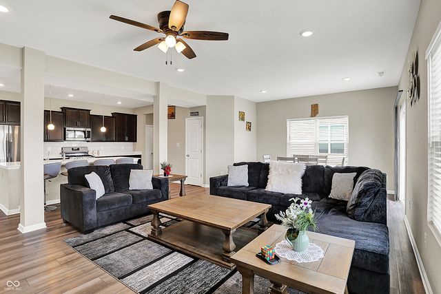 10236 Arctic Edge Drive, Indianapolis, IN 46239