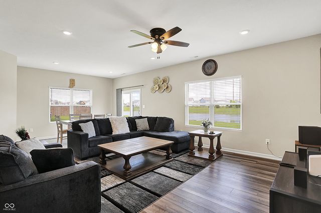 10236 Arctic Edge Drive, Indianapolis, IN 46239