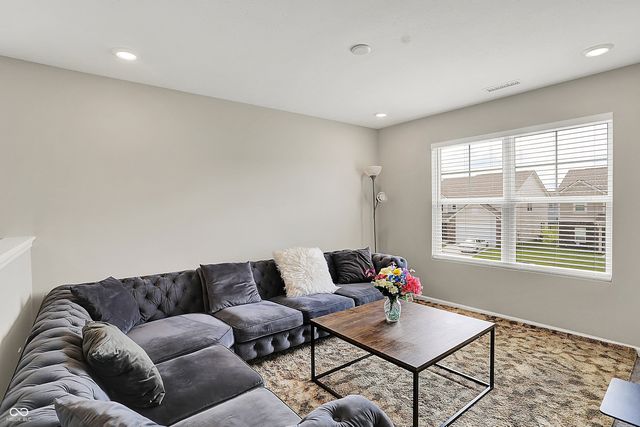 10236 Arctic Edge Drive, Indianapolis, IN 46239