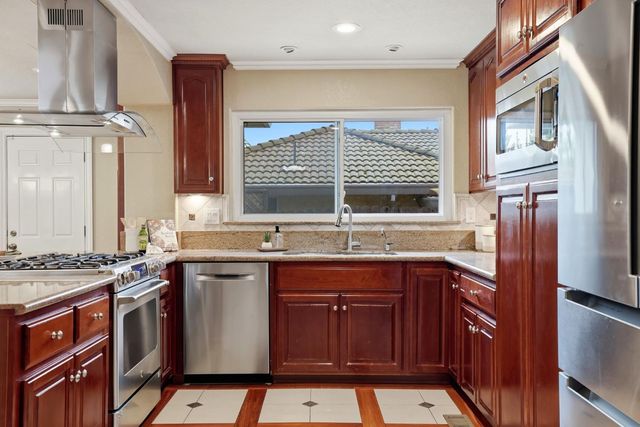 1236 Jacob Ln, Carmichael, CA 95608