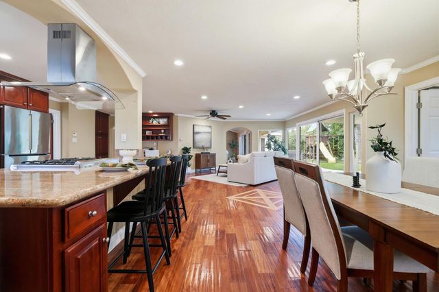 1236 Jacob Ln, Carmichael, CA 95608