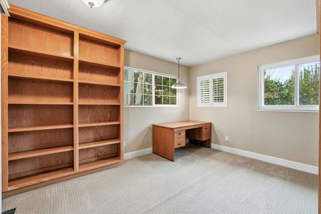 1236 Jacob Ln, Carmichael, CA 95608