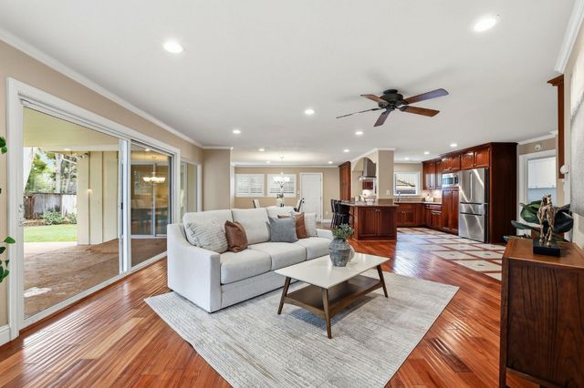 1236 Jacob Ln, Carmichael, CA 95608