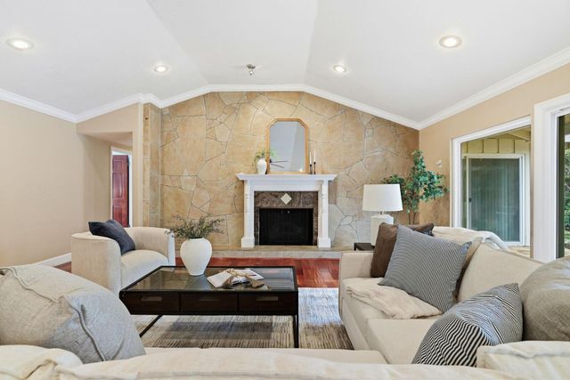 1236 Jacob Ln, Carmichael, CA 95608