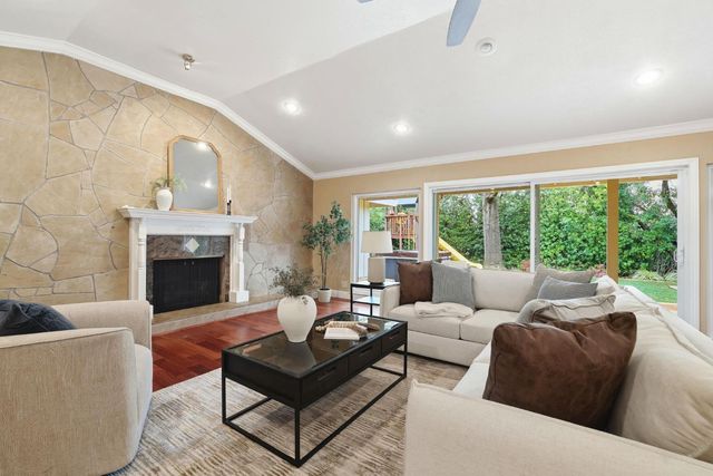 1236 Jacob Ln, Carmichael, CA 95608