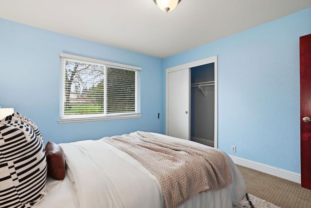 1236 Jacob Ln, Carmichael, CA 95608