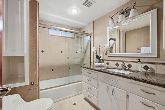 1236 Jacob Ln, Carmichael, CA 95608