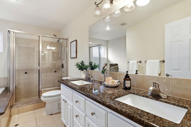 1236 Jacob Ln, Carmichael, CA 95608