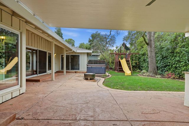 1236 Jacob Ln, Carmichael, CA 95608