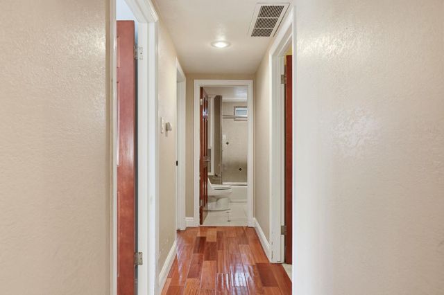 1236 Jacob Ln, Carmichael, CA 95608